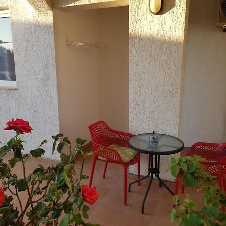 Apartmani Dekovic Primošten Buitenkant foto