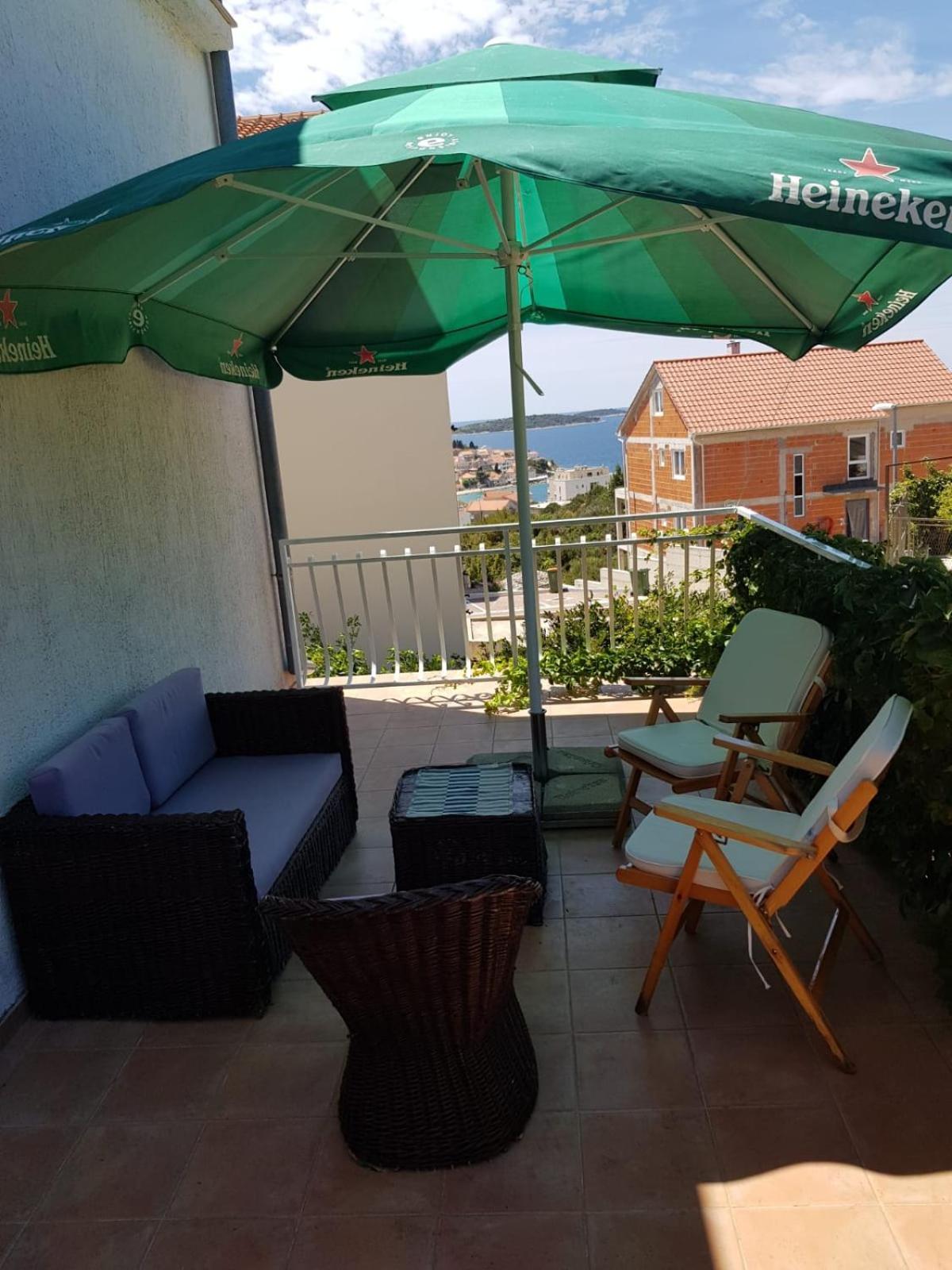 Apartmani Dekovic Primošten Buitenkant foto
