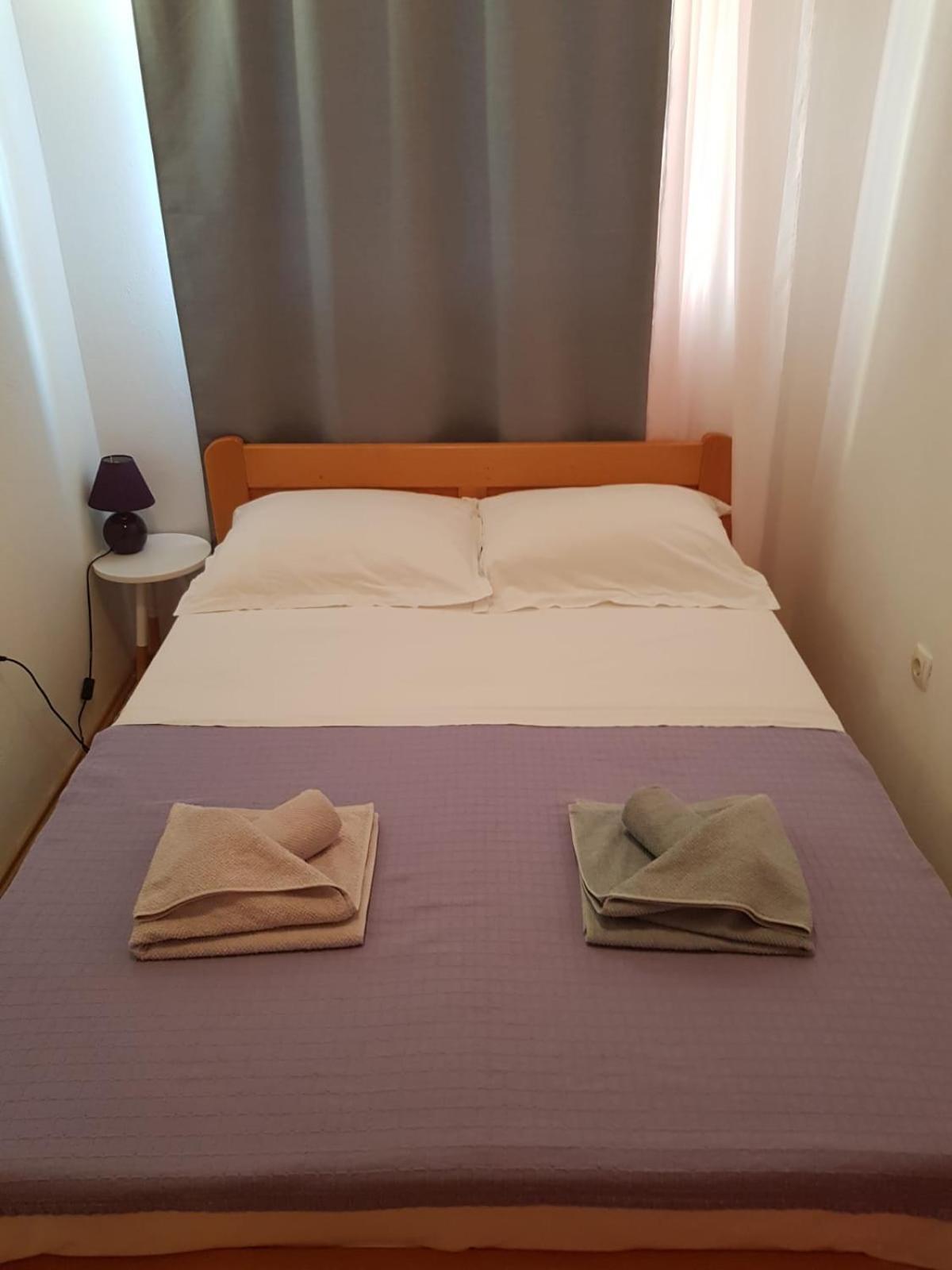 Apartmani Dekovic Primošten Buitenkant foto